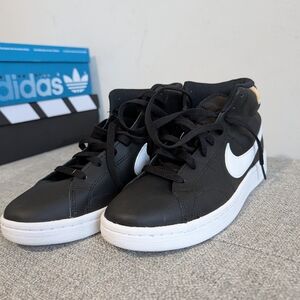 Nike Court Royale 2 Mid